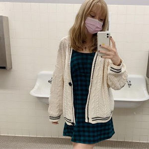 Meet your Posher, Isabella